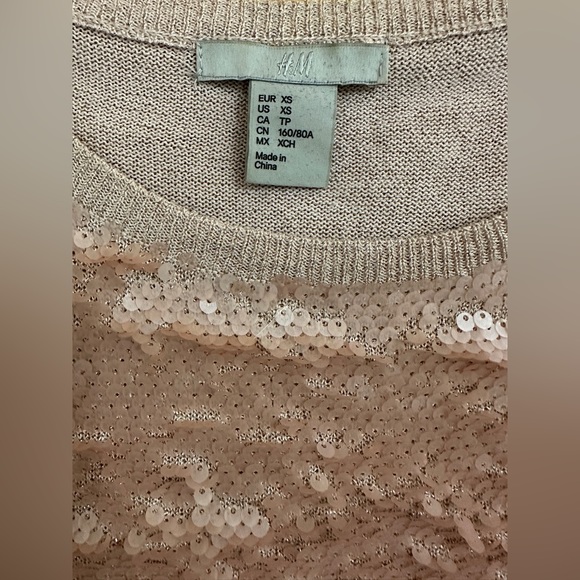 H&M Rose Gold Pink Sequin Sweater - Picture 2 of 2